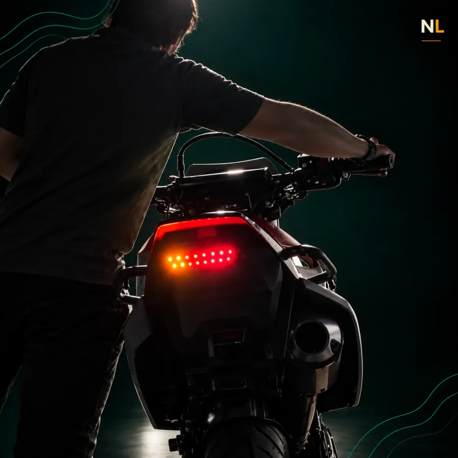 FARO MOTO UNIVERSAL